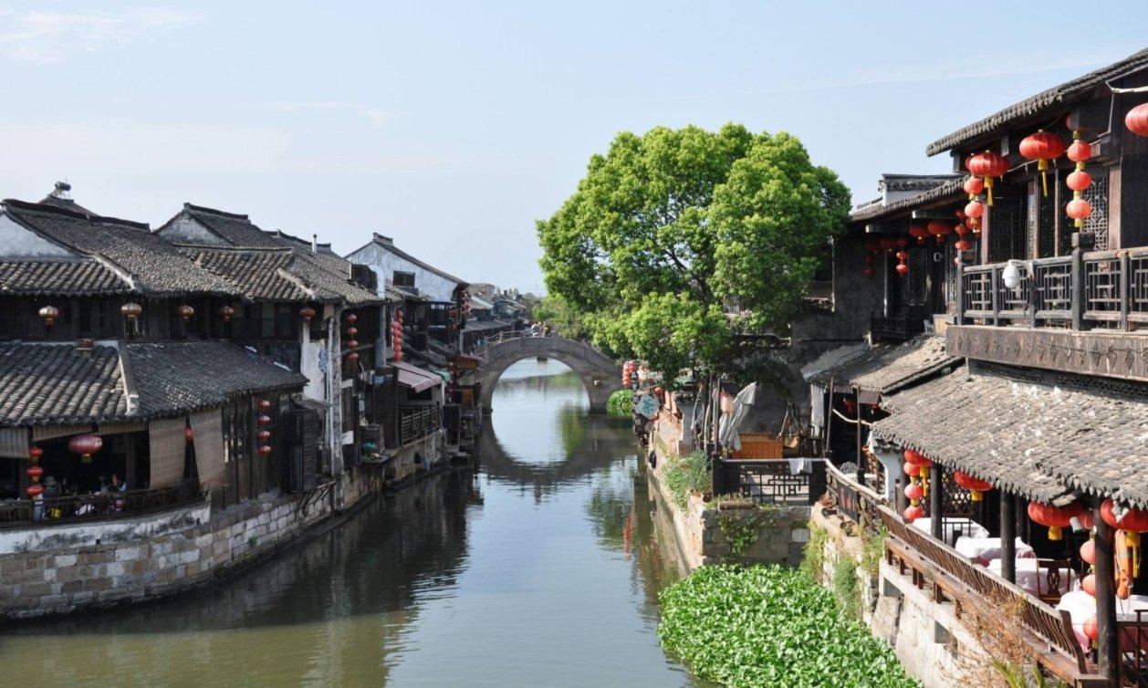 逃出上锁的现代房间4